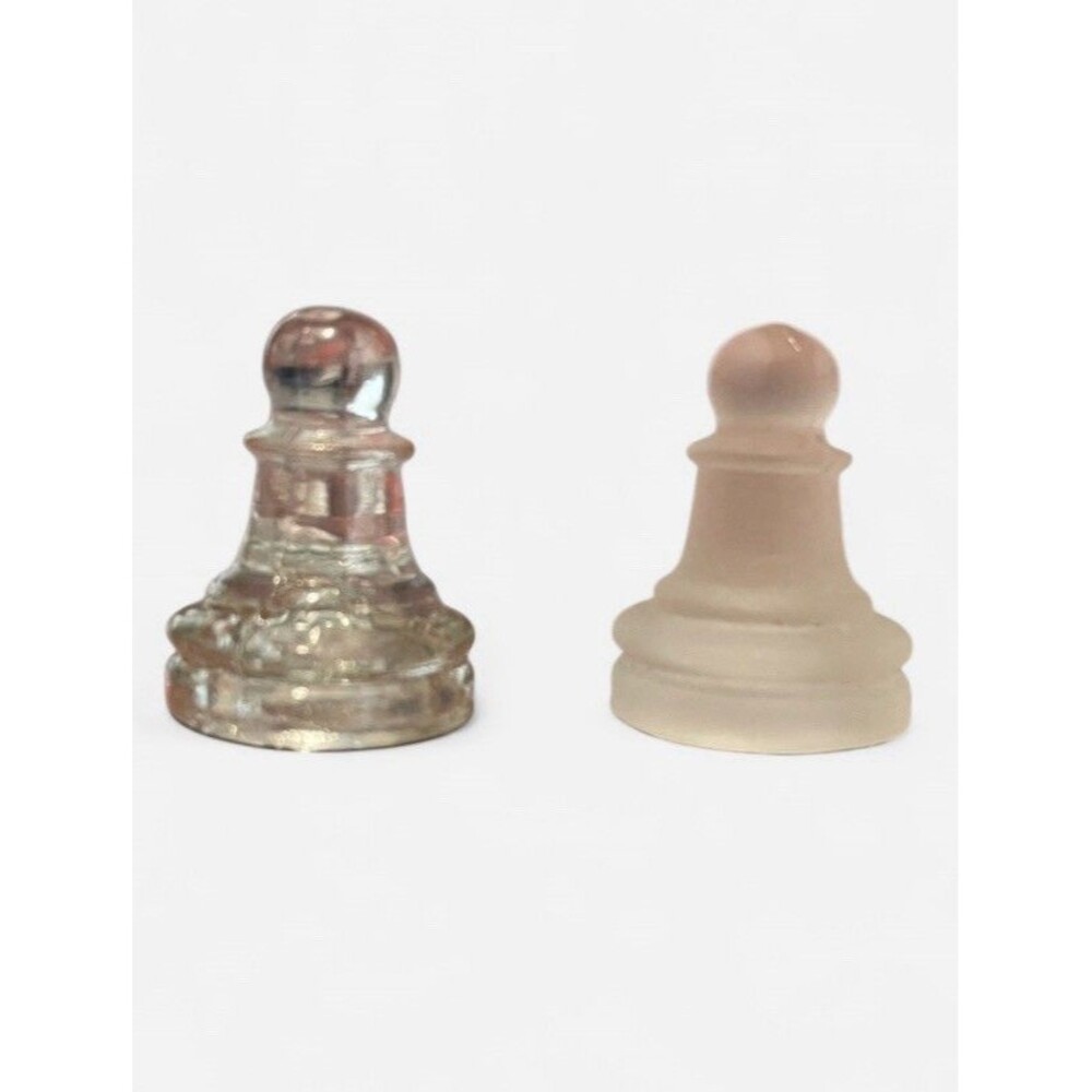 Grandmaster Regulation Chess Set - Picture 5 of 6